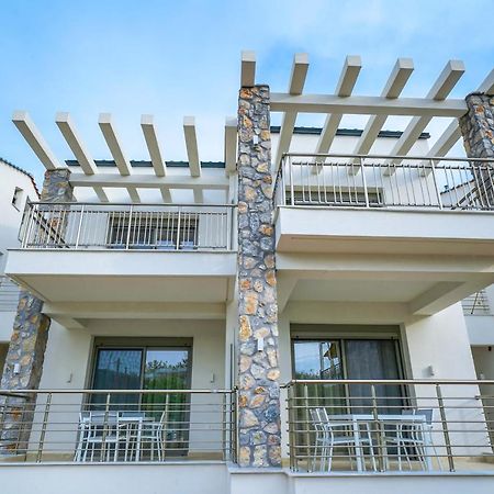 Athina Palace Luxurious Appartments Potos Ngoại thất bức ảnh