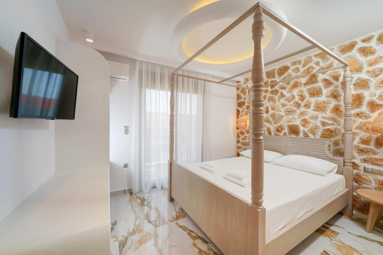 Athina Palace Luxurious Appartments Potos Ngoại thất bức ảnh