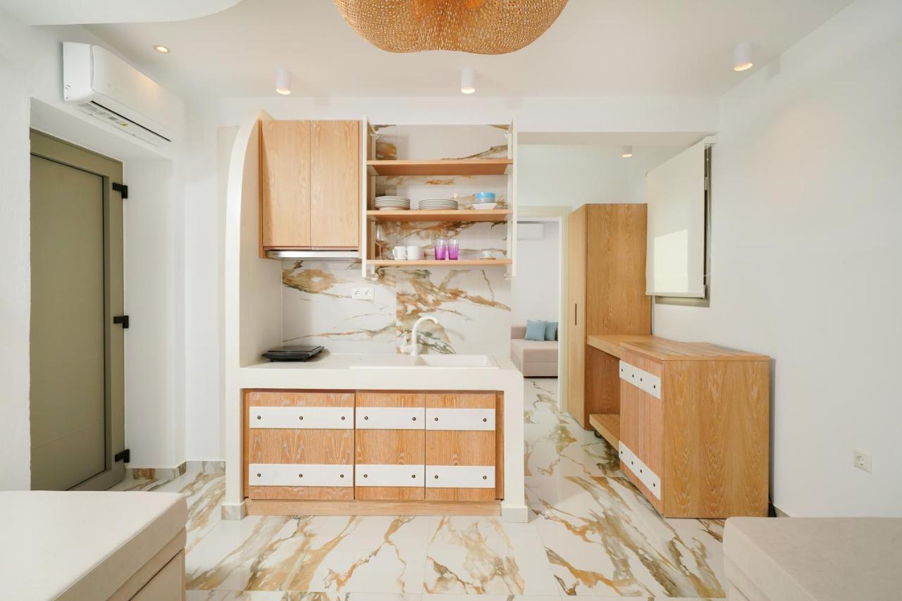 Athina Palace Luxurious Appartments Potos Ngoại thất bức ảnh