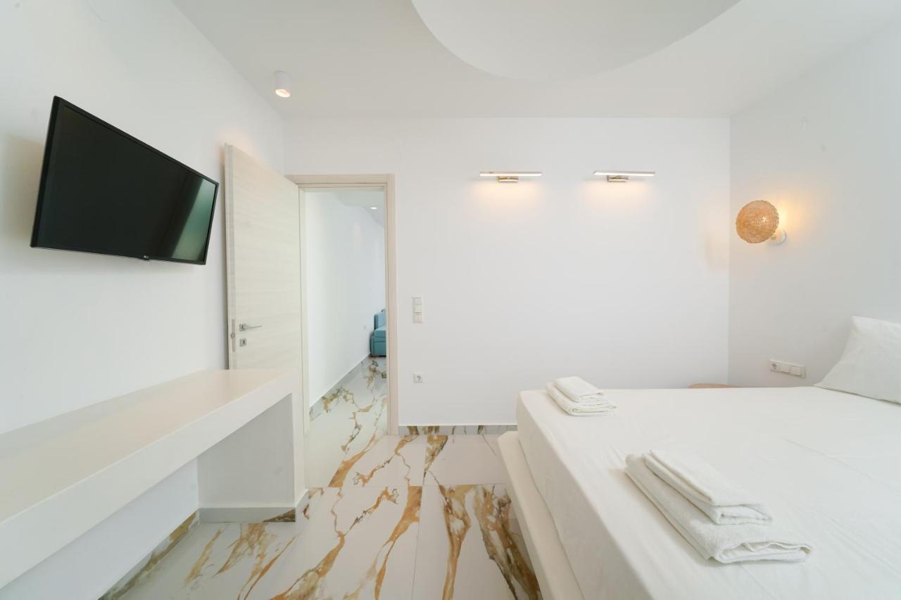 Athina Palace Luxurious Appartments Potos Ngoại thất bức ảnh